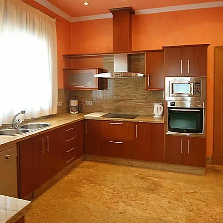 With 4 Bedrooms In Lagunas De Mijas, With Wonderful Mountain Villa Mijas